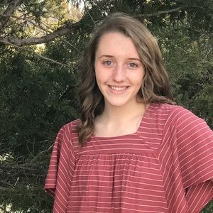 Meet your Posher, Andrea